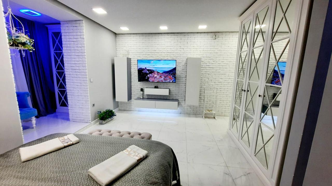 Puskin Close To Stefan Cel Mare Кишинев Екстериор снимка